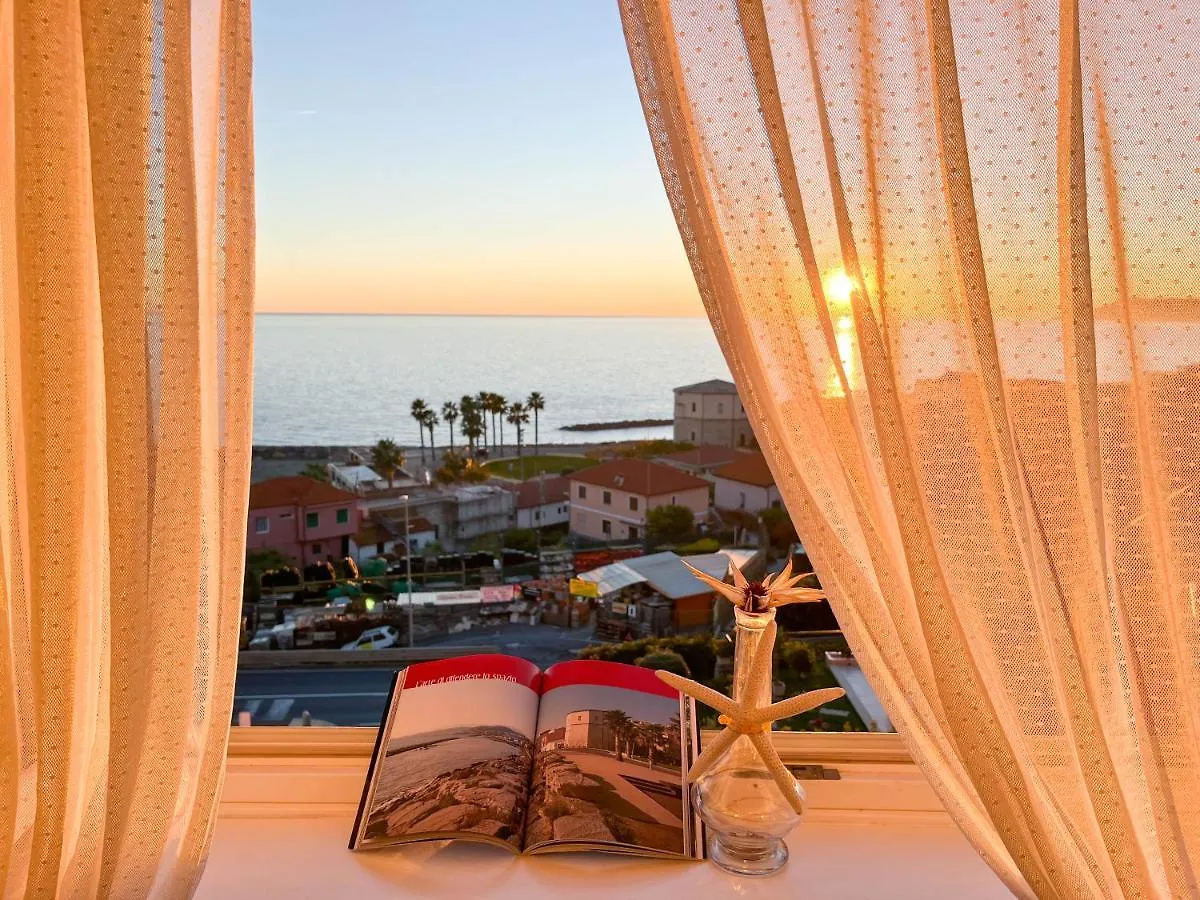 H11 Finestra Sul Mare - Santo Stefano Apartment Santo Stefano al Mare